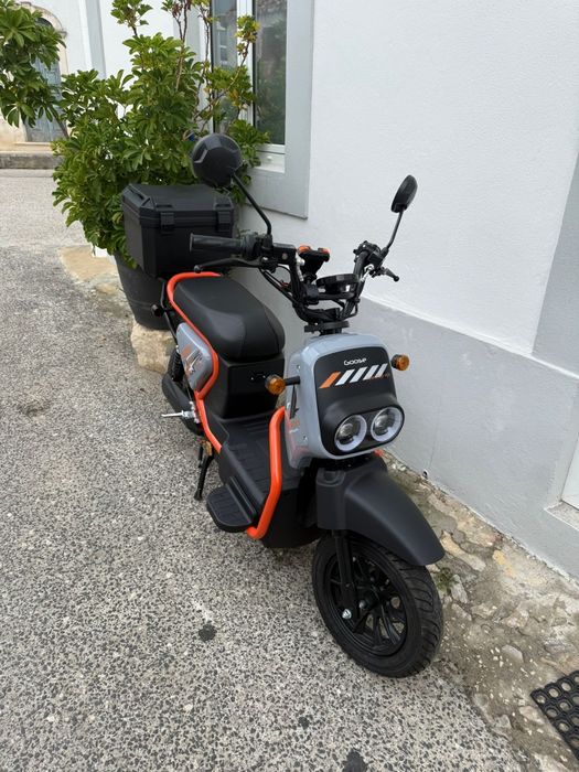 Mota elétrica Vortex Falcón autonomia de 120km