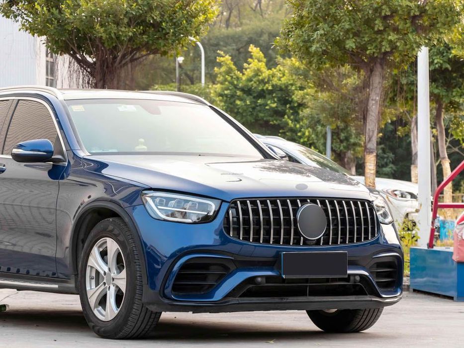 Рестайлинг GLC63 AMG 2022 на Mercedes GLC X253 2015+ Обвес бампер фары