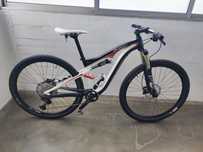 Bicicleta carbono suspensão tutal