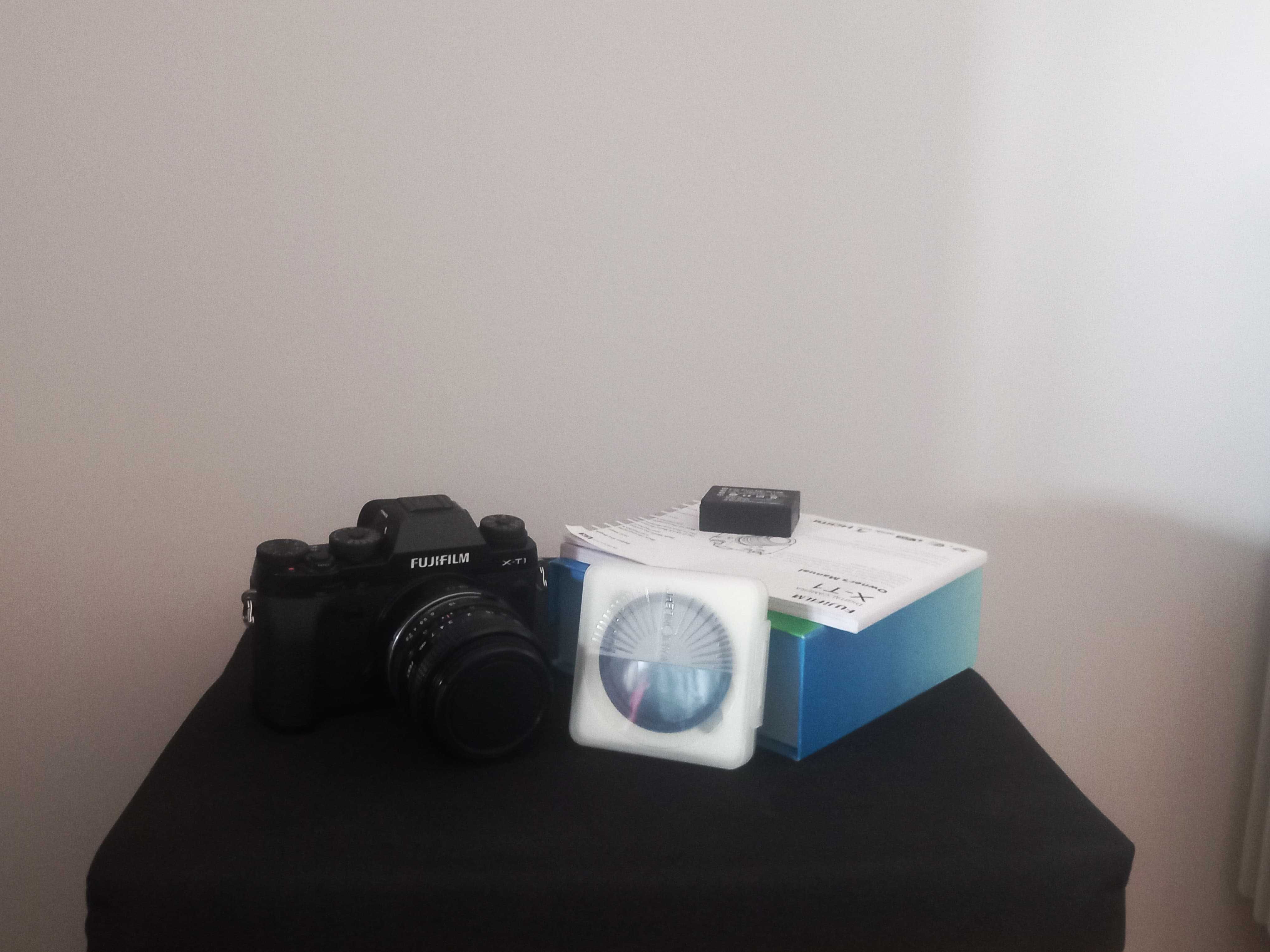 Camara Fotográfica Fuji X-T1 com capa, lente vivitar28mm e mais