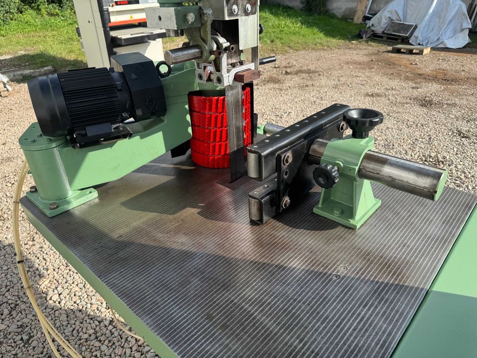 Piła taśmowa rozdzielcza do lameli AGAZZIANI 900 R