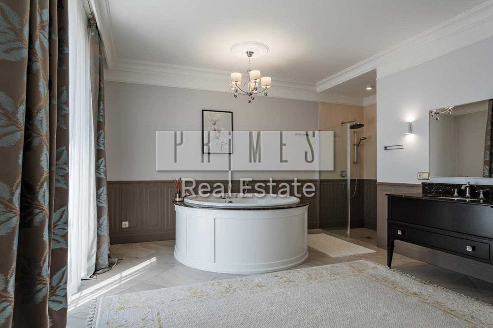 Продаж/Будинок/750 м2/Крюківщина/вул. Молодіжна, 3/Києво-Святошинський