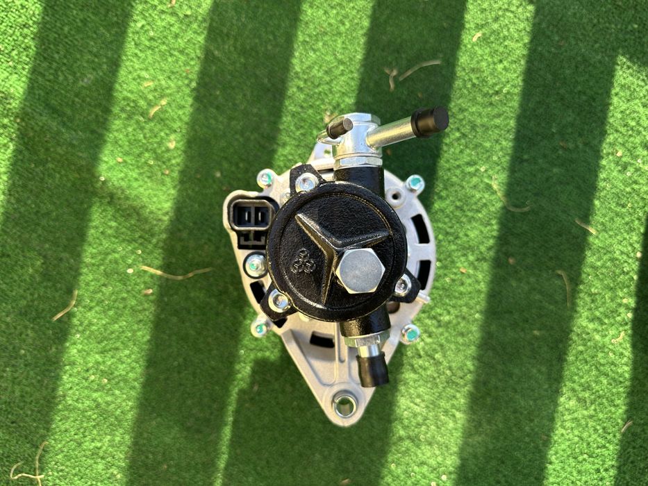 Генератор Nissan Terrano, Urvan, Patrol, Laurel, King Cab, F. Maverick