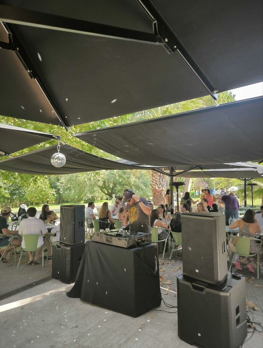 Aluguer de Mesa DJ – Pioneer XDJ-RX2 (2 Canais)