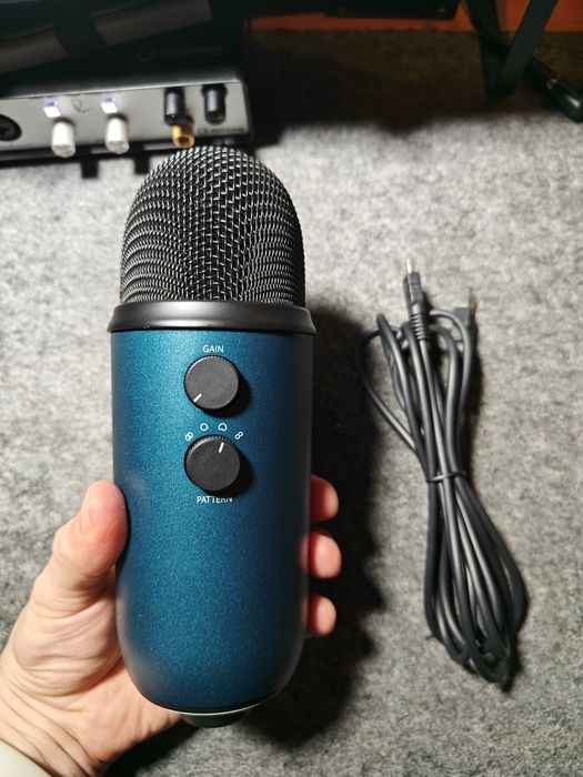 Мікрофон Blue Yeti (Logitech)
