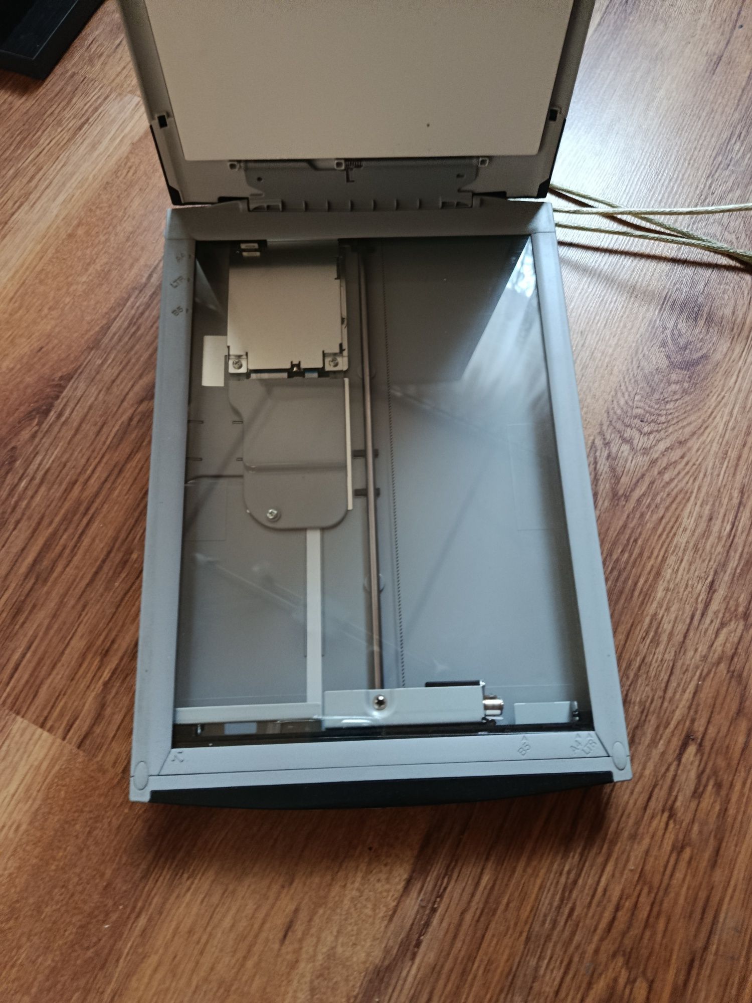 Skaner canon lide 60