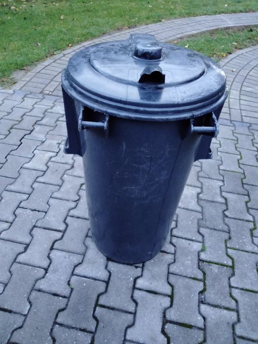 Pojemnik,kosz na śmieci