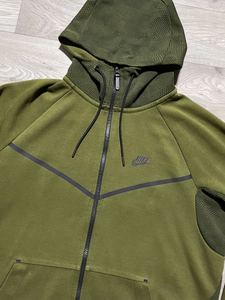 Оригінальний Nike Tech Fleece