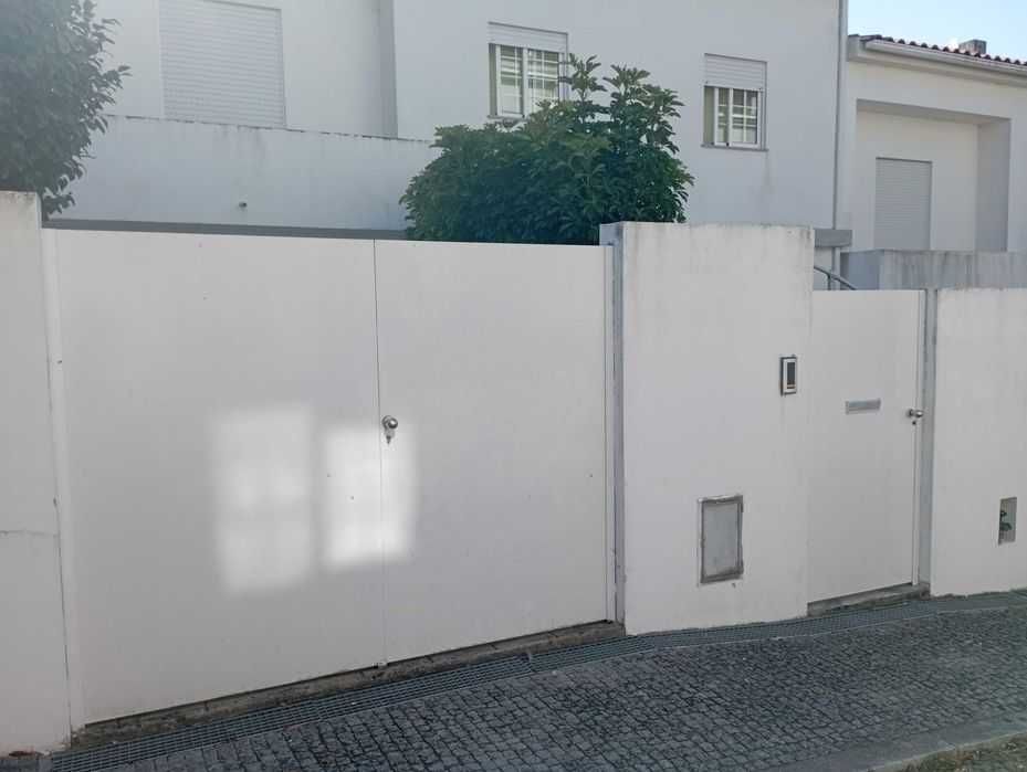 Moradia em Moledo/Cristelo