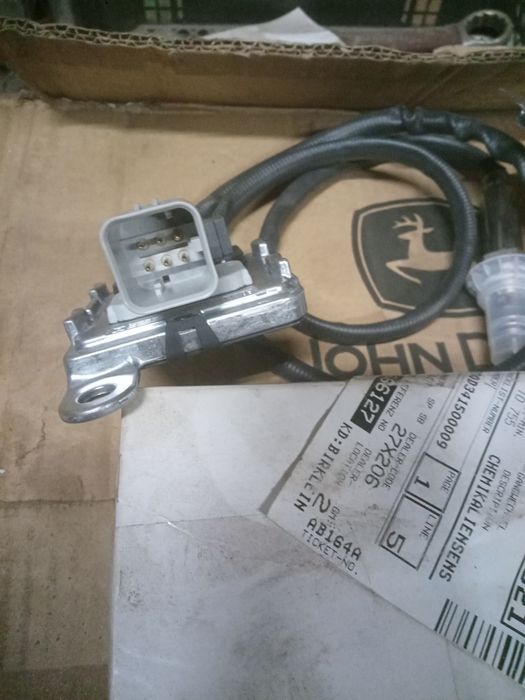 John Deere czujnik sonda spalin NOX DZ110621 NOWY ORYGINALNY