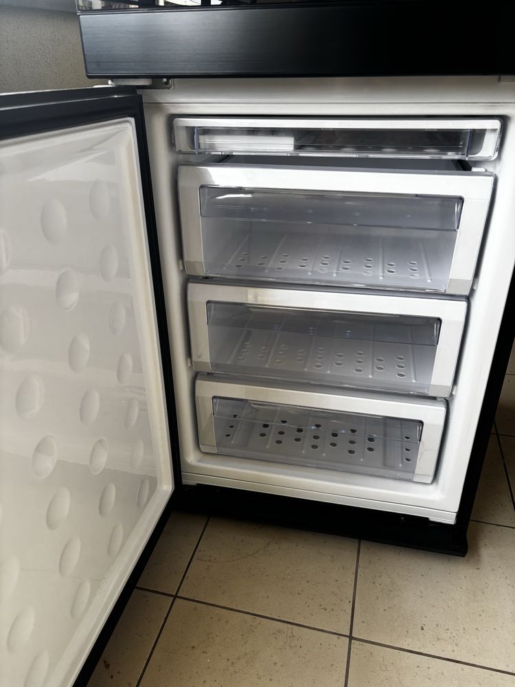 samsung chłodziarko-zamrażarka RL55VTEBG nofrost