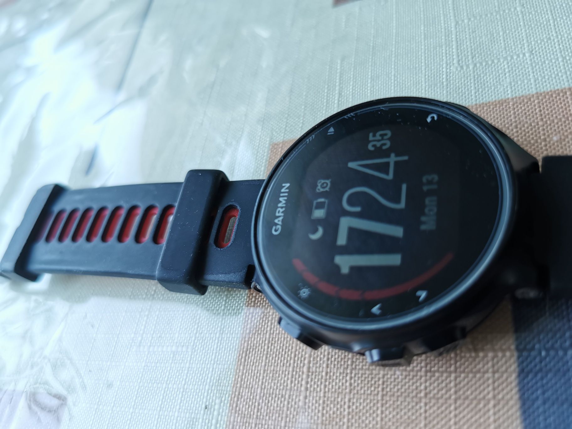 Smartwatch Garmin 735 XT