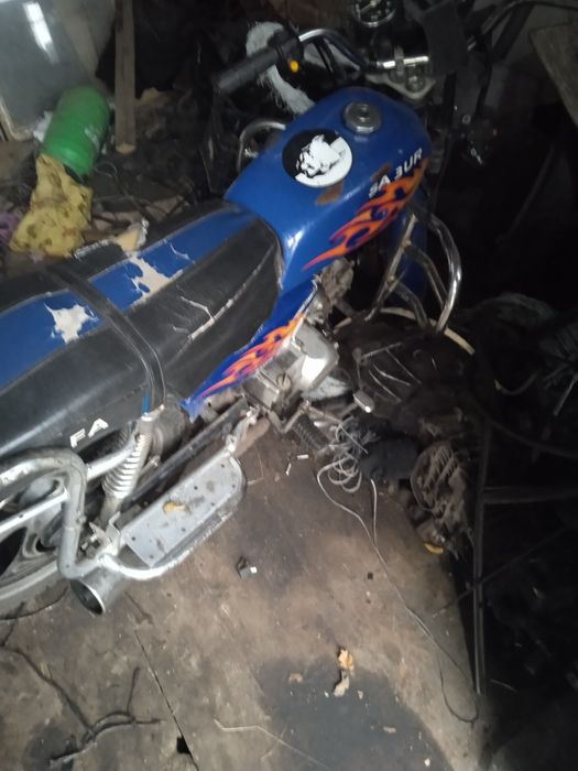 Продам мопед альфа супер сабур  кароче альфа в олх буде деть я їїзніма