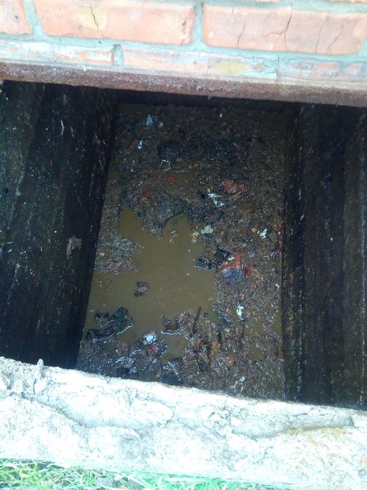 Викачка ям і туалетів, діжка 4 і 12 кубів асенізатор