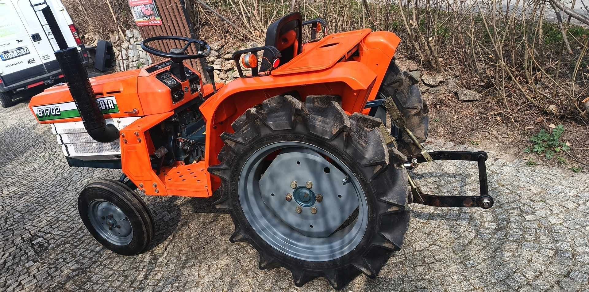 Traktorek ogrodniczy traktor ciagniczek ogrodniczy kubota b1702 diesel