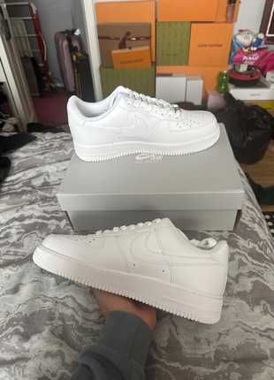 Biały^silny^NikeAirForce1^UnisexTrampki Roz.36.5