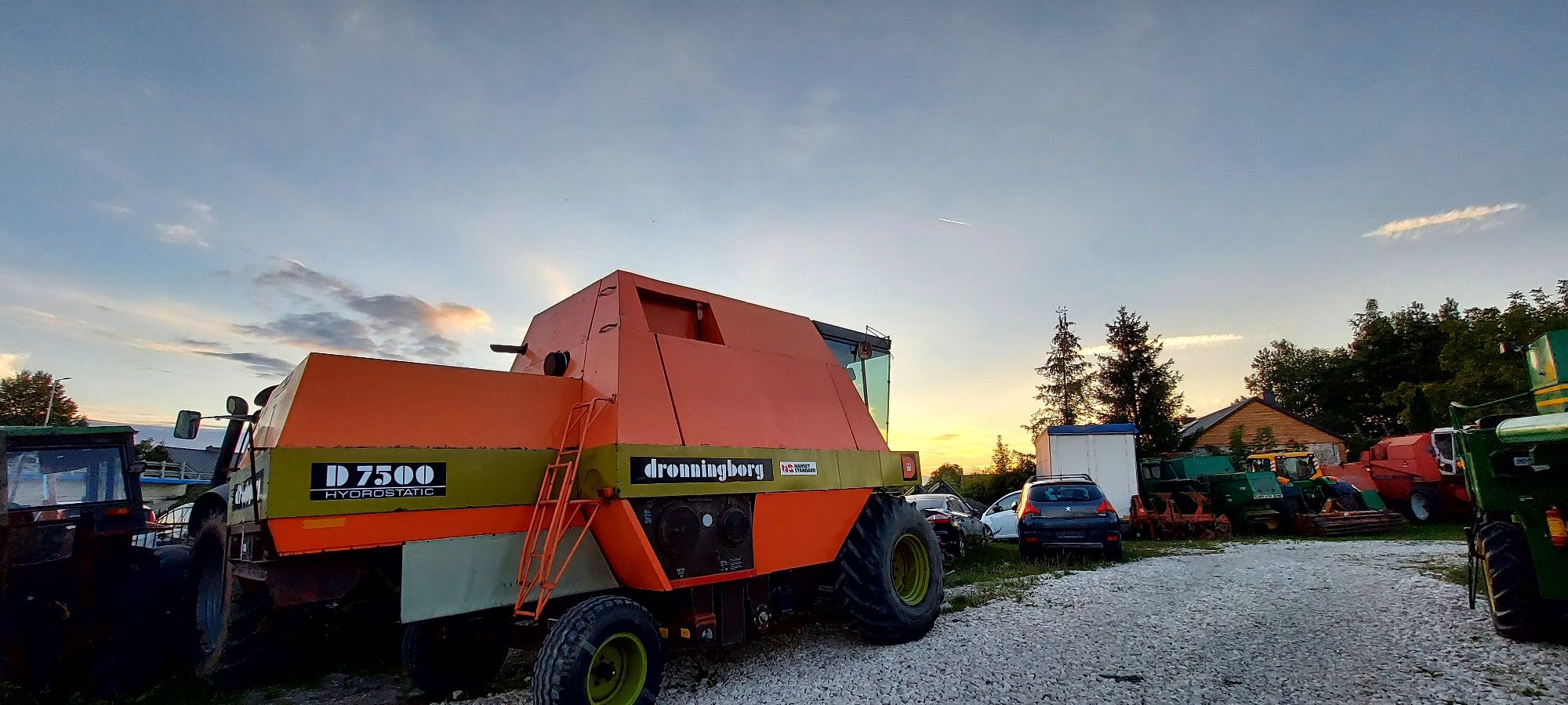 Dronningborg 4000 ,7500 hydrostatic Ferguson 22 24  31
