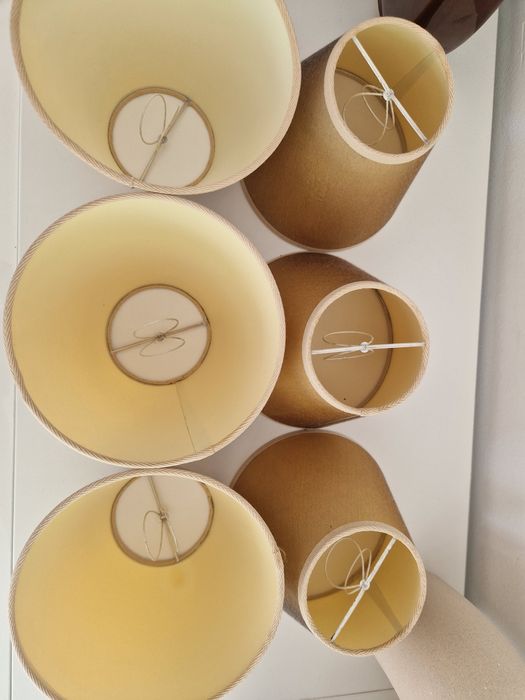 Abazurki beżowe,  opalizujące,  piękne