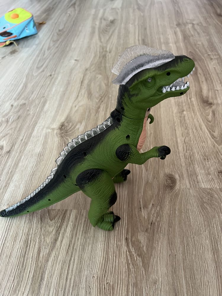 Динозавр на пульті тірекс