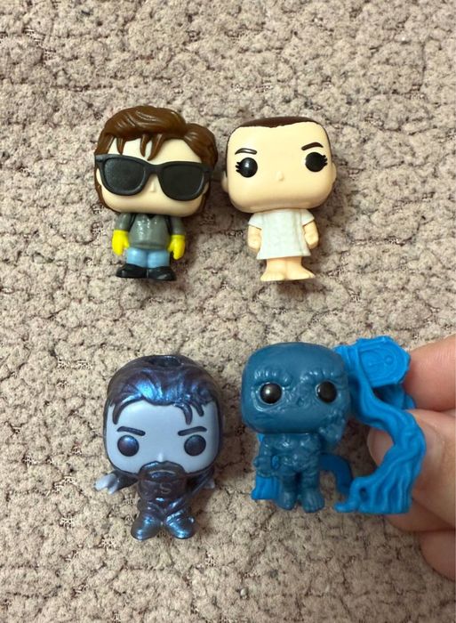 Обмен фигурками Очень странные дела, все что не закрашены интересуют