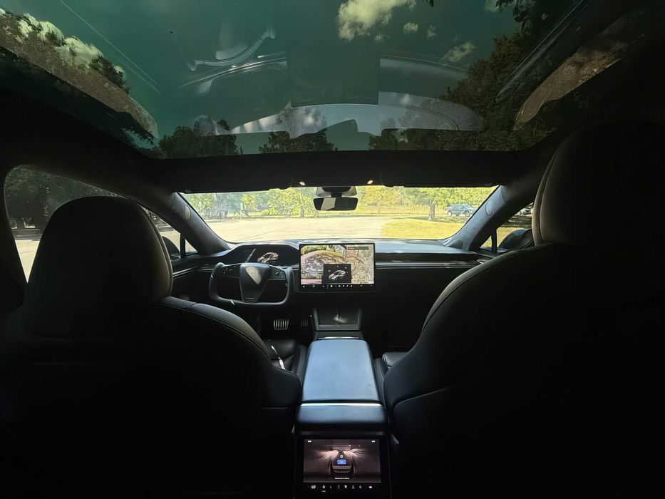 Tesla Model S      2021