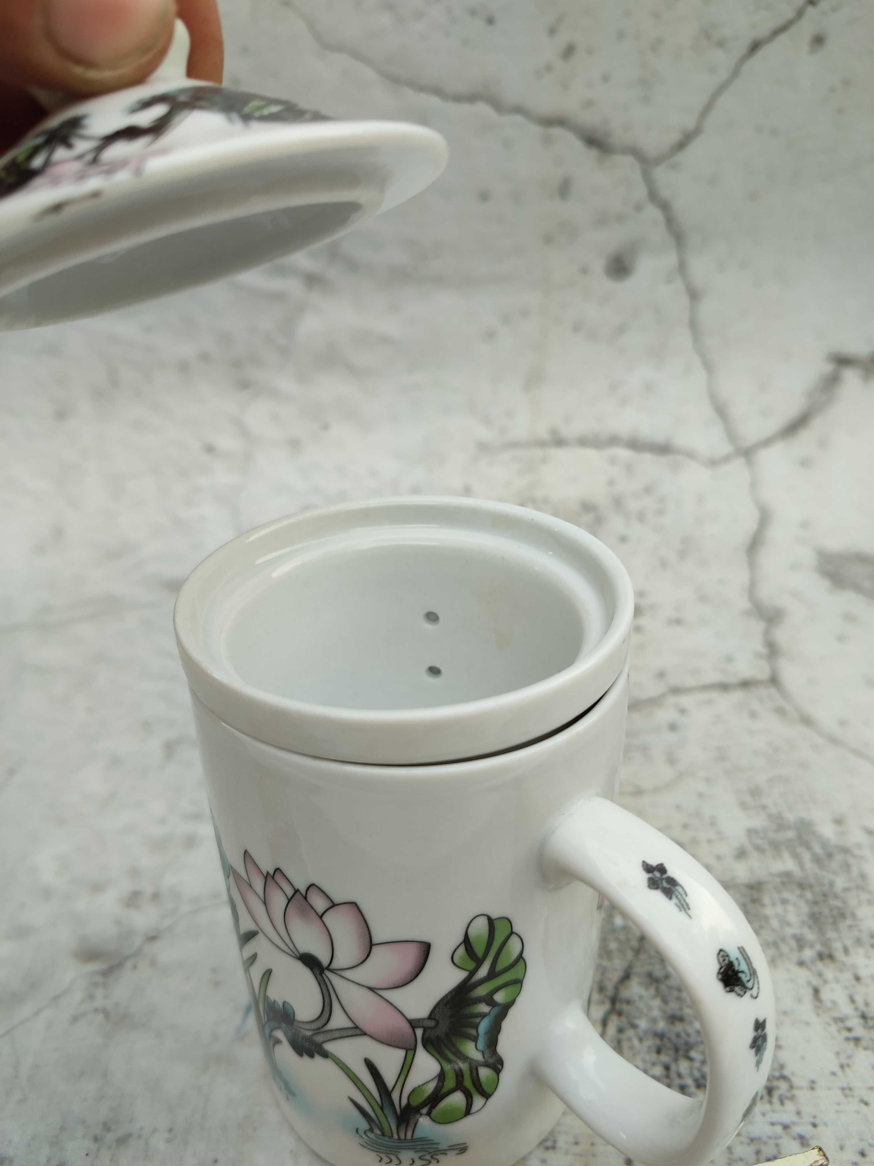 Porcelanowy kubek z zaparzaczem - vintage - design
