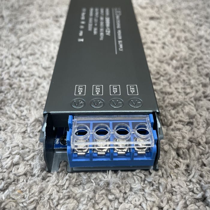 Sterownik zasilacza LED transformator 200W-12V IP20 (2)