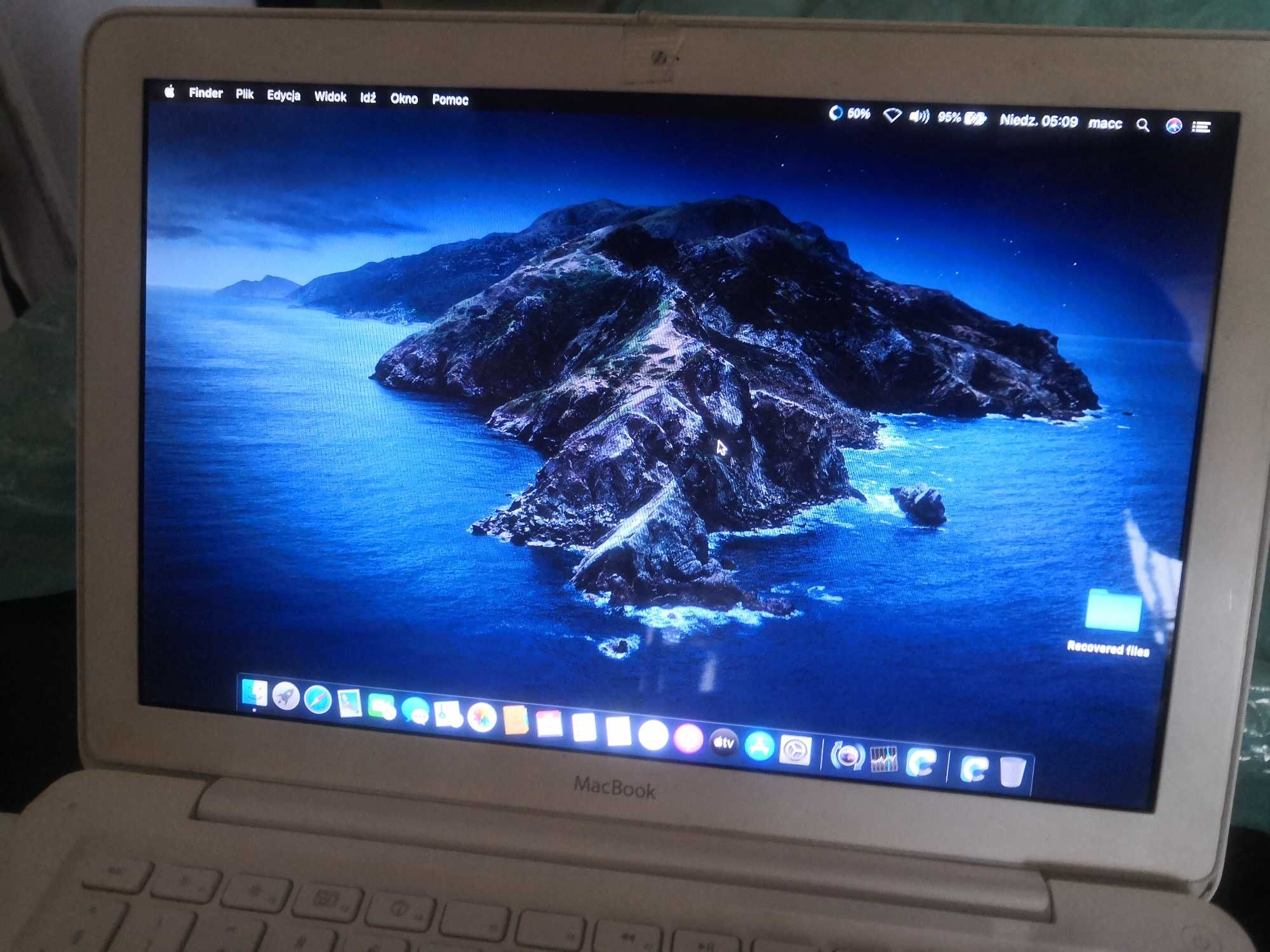 Apple Macbook A1342 Catalina  2010 2.4 Ghz 4GB/250GB zasilacz