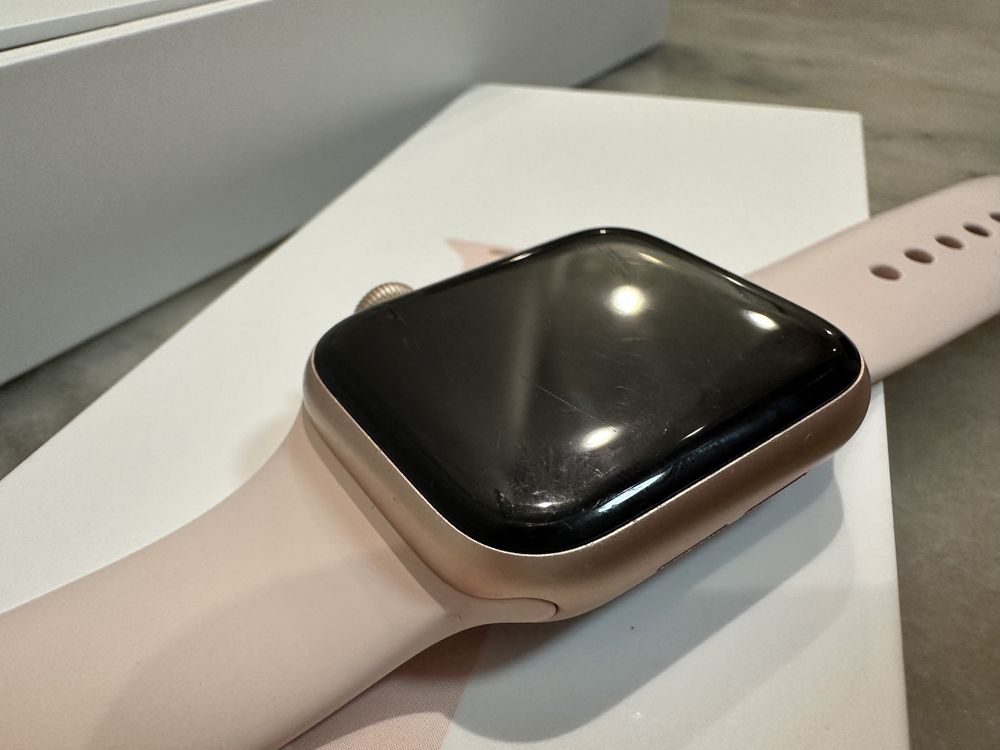 Apple watch 5 40mm gold (повний комплект)