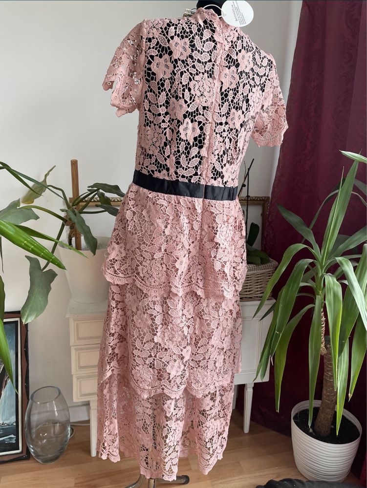 Boohoo koronkowa sukienka midaxi midi ażurowa  44 xxl 46 3 xl