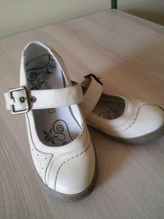 Buty dla dziewczynki