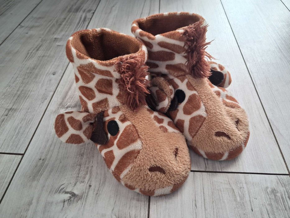 Dziecięce papcie żyrafy (rozmiar 28-29)