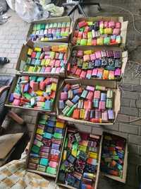 Ручки цветные и фломастеры