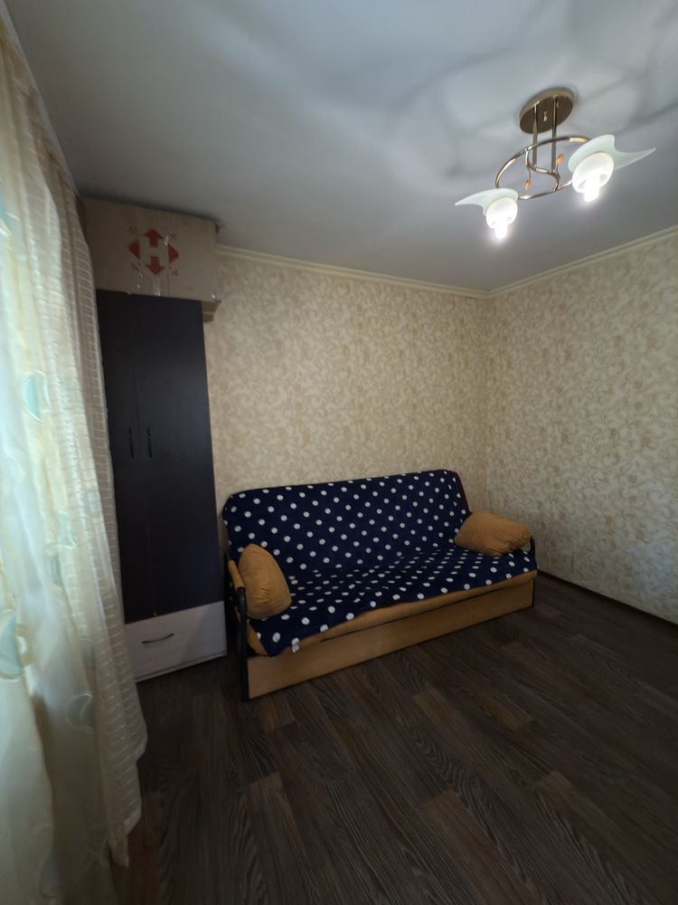 У продажу будинок на лівому березі район Воронцова