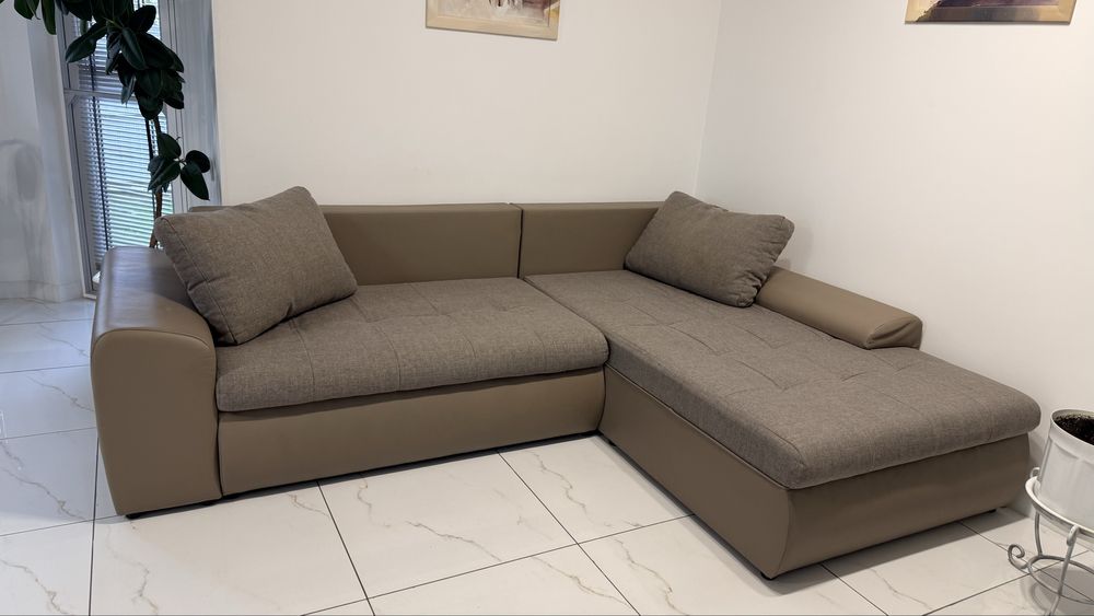 Диван уголовой раскладной в идеальном состоянии 260/185