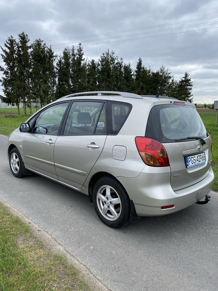 Toyota Corolla Verso 2.0 Diesel piękny zadbany