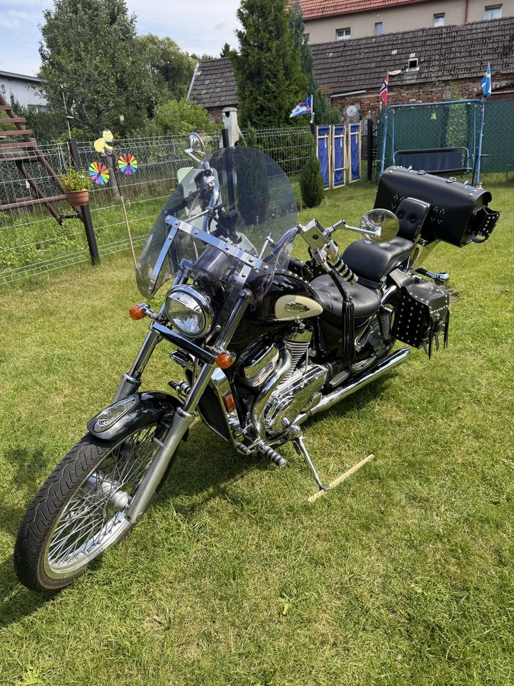 Suzuki Intruder 800