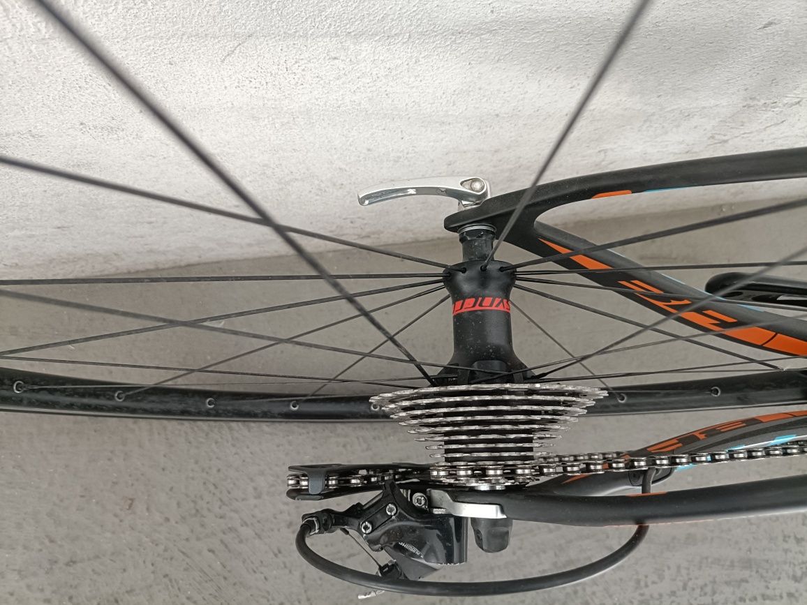 Bicicleta carbono BH