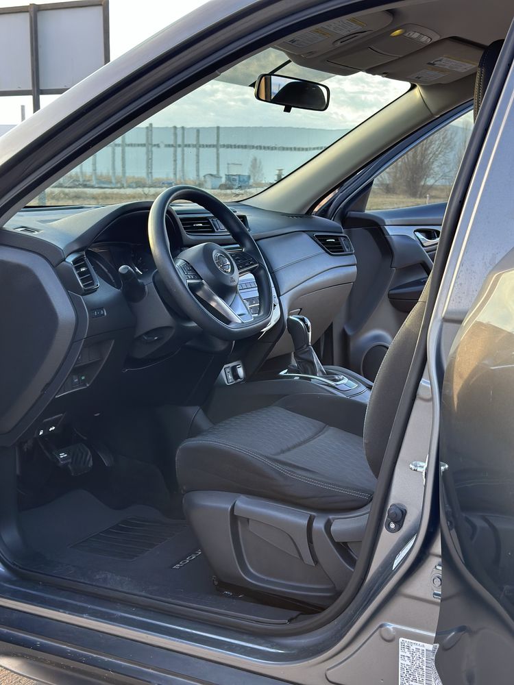 Nissan Rogue Свіжопригнаний не битий не фарбований !