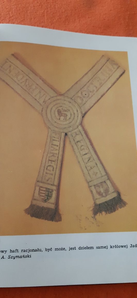 Tajemnice klejnotów Bożena i Ŕóża Krzywobłocka