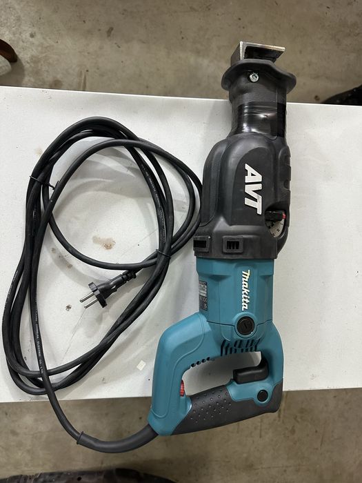 Piła szablasta Makita JR3070CT