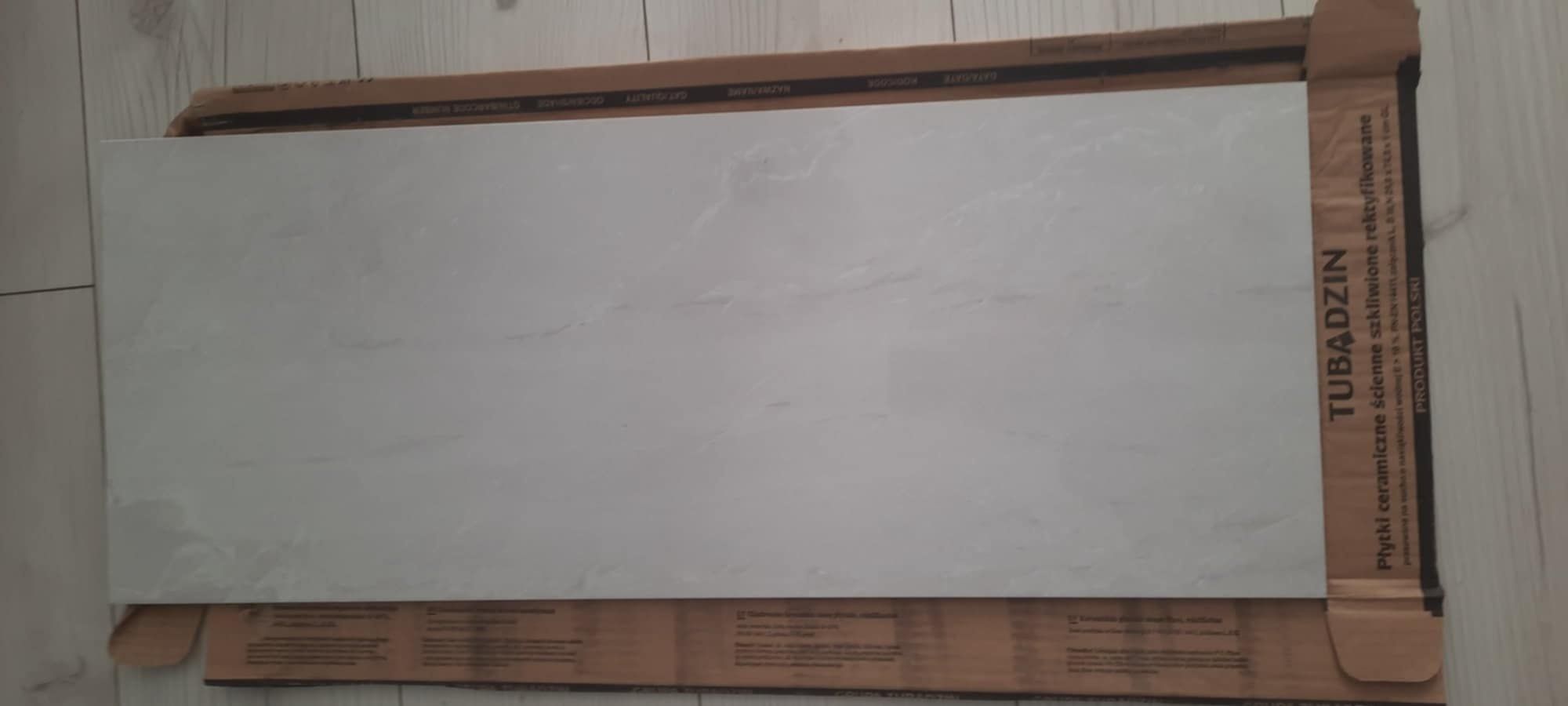 2 kartony płytek 75x30 cm - 2,68 m2