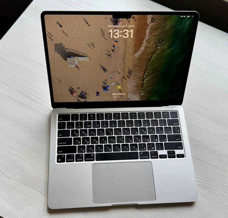 macbook  air m2 8/256
