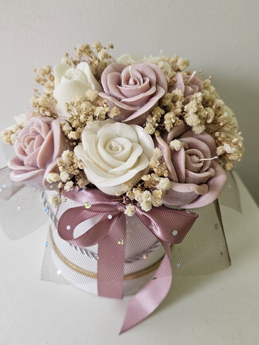 Flower box z kwiatkami świec sojowych