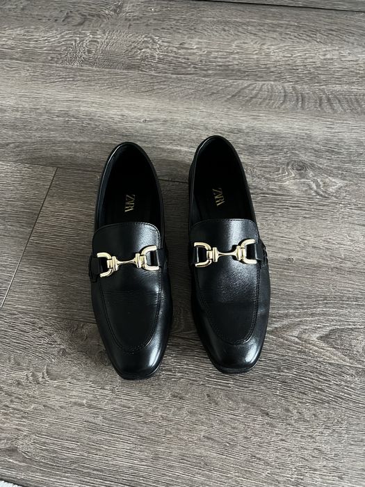 Шкіряні лофери zara