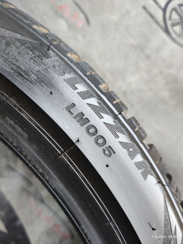 235/40r20 96H Bridgestone Blizzak LM 005