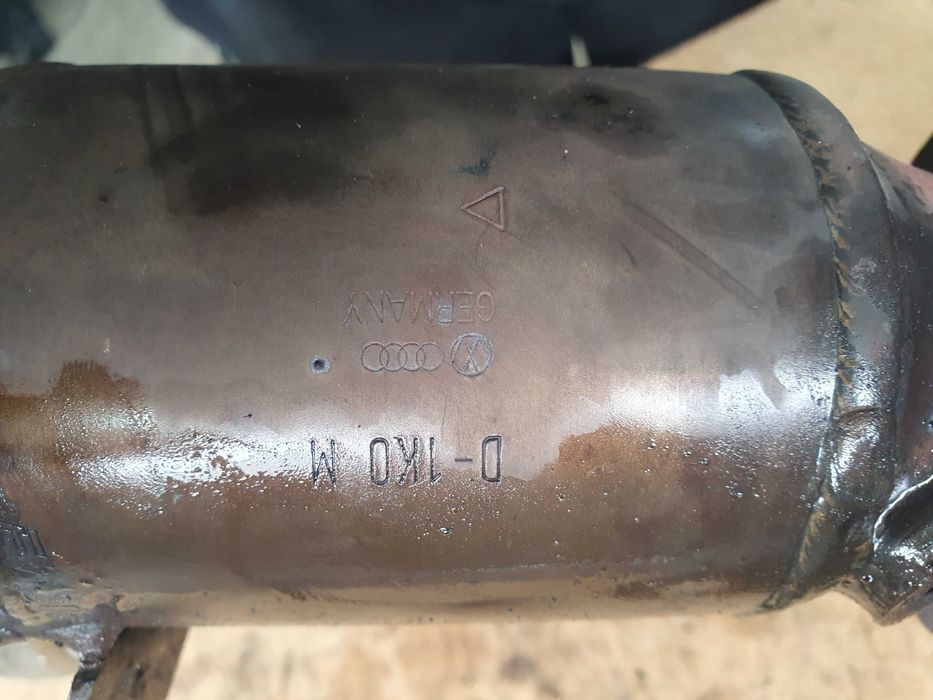 Kolektor wydechowy złącze portki Vw Touran 04 r 1.6 Fsi 115 km BAG