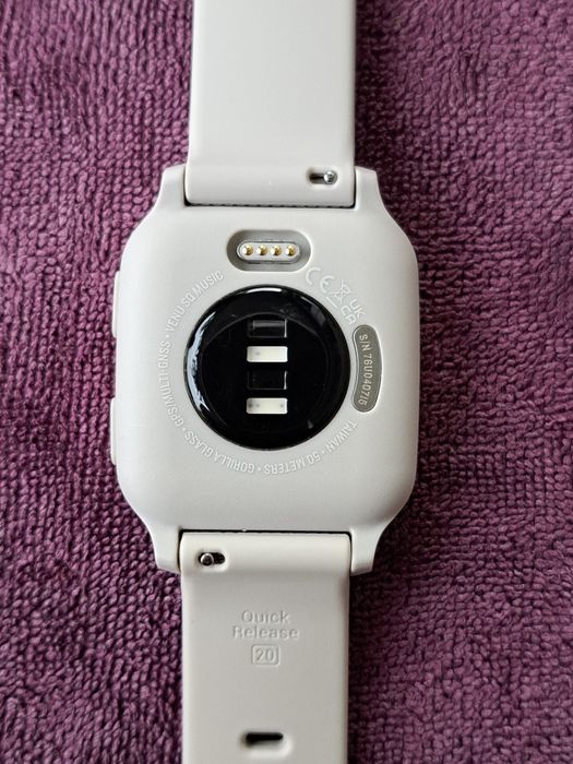 Garmin venu SQ music Смарт годинник