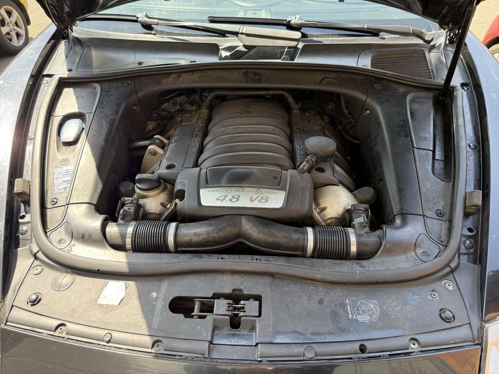 Porsche cayenne 957 GTS