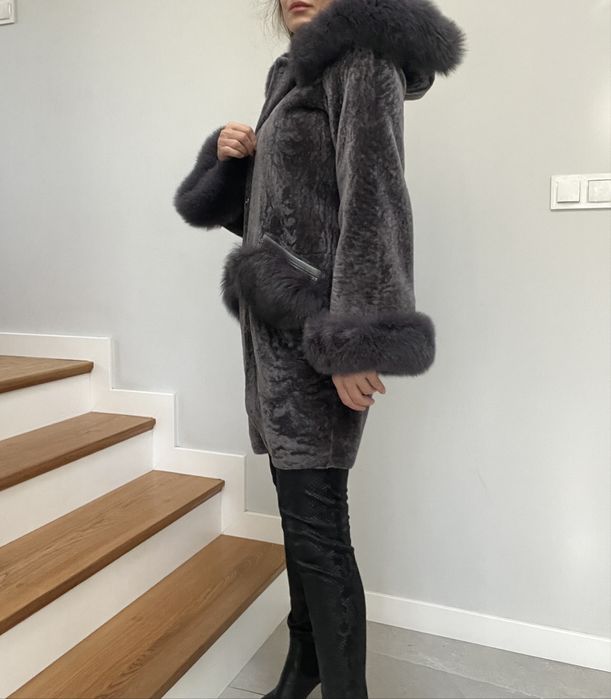 Gian luca kozuch z futrem z lisa